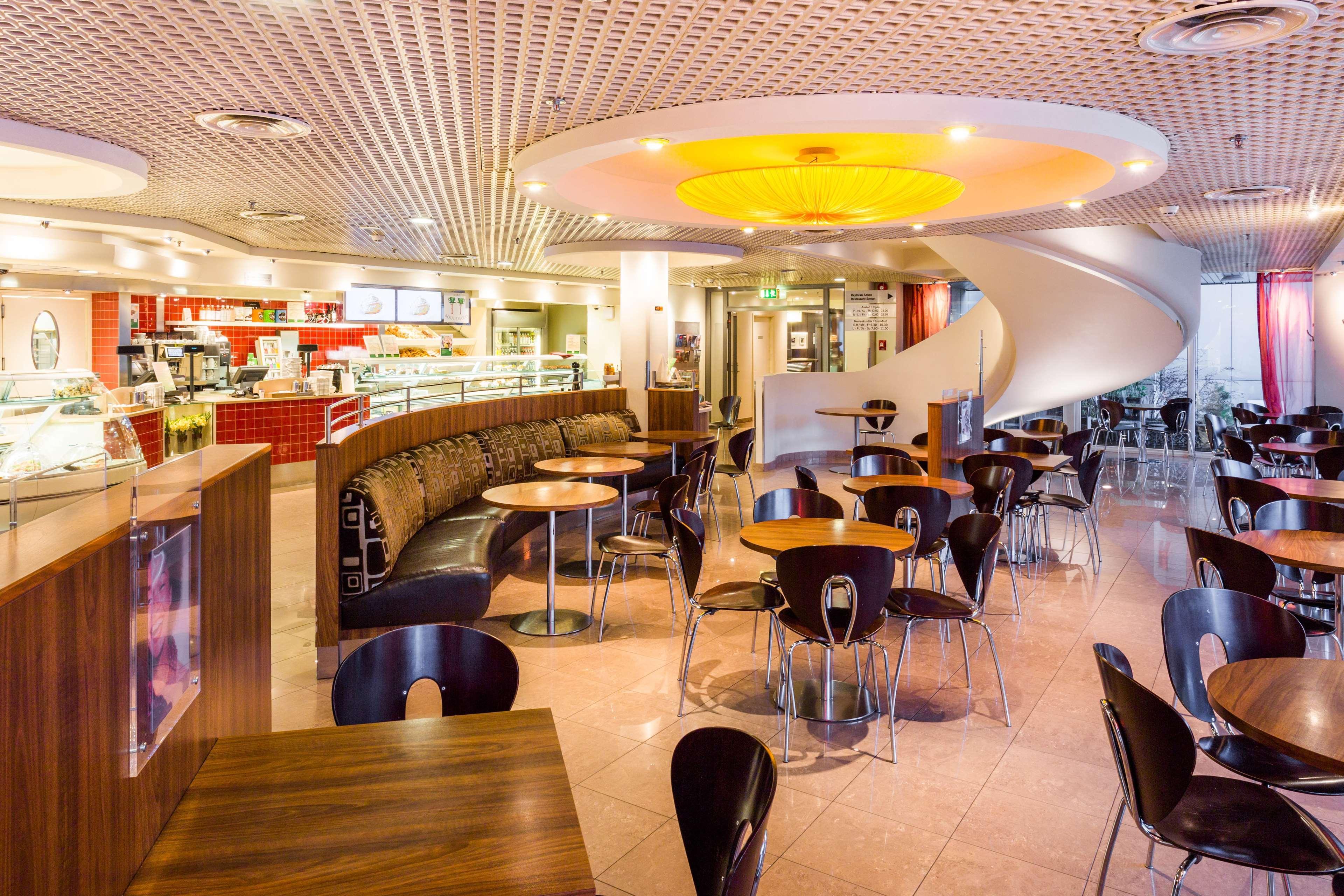 Radisson Blu Hotel Oluempia Tallinn Bagian luar foto