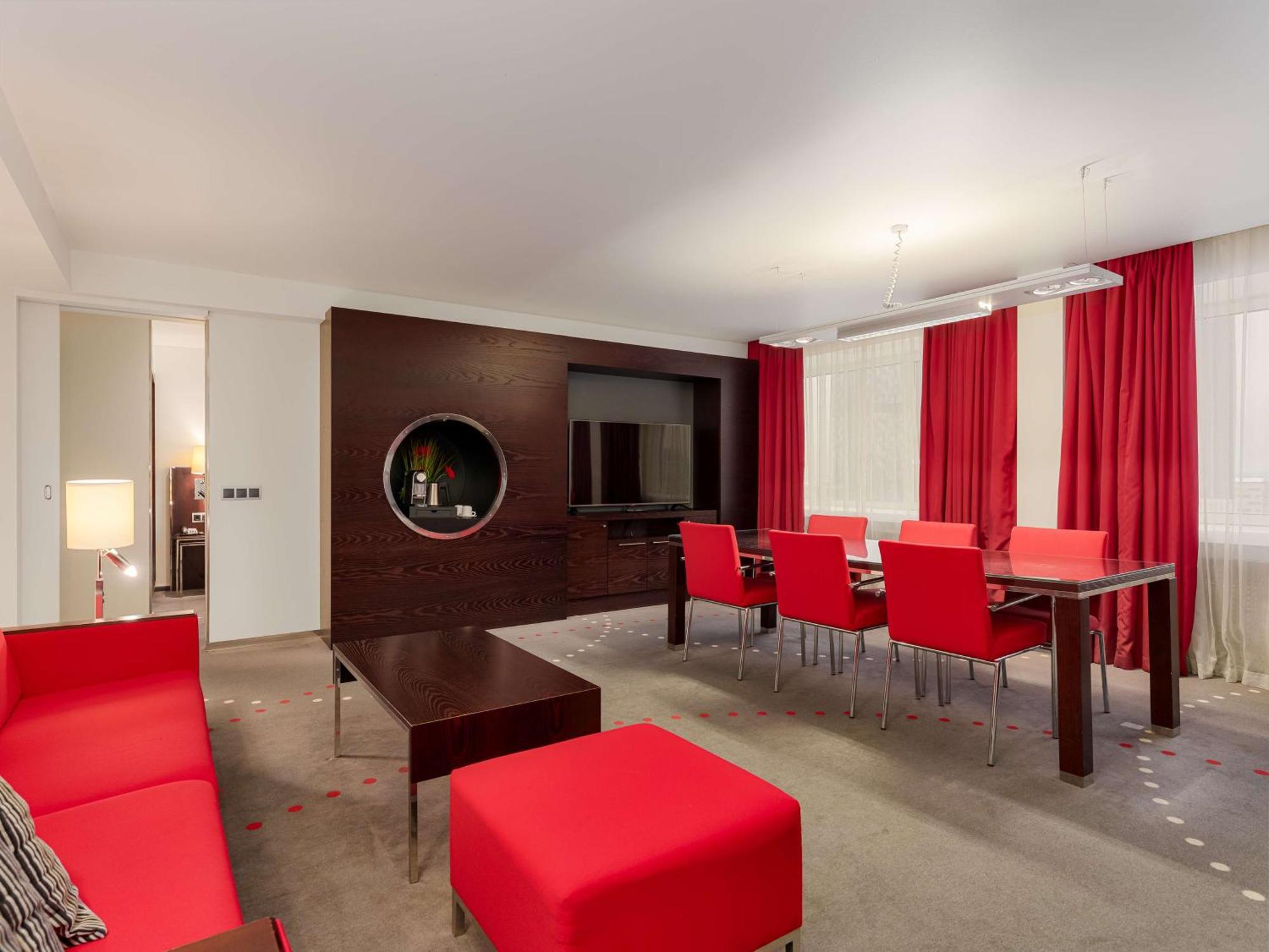 Radisson Blu Hotel Oluempia Tallinn Bagian luar foto