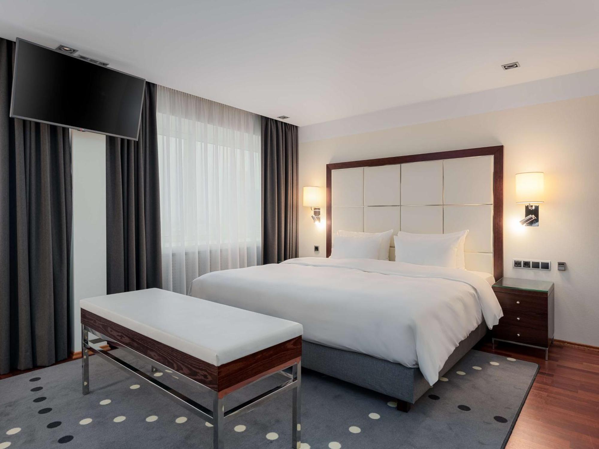 Radisson Blu Hotel Oluempia Tallinn Bagian luar foto